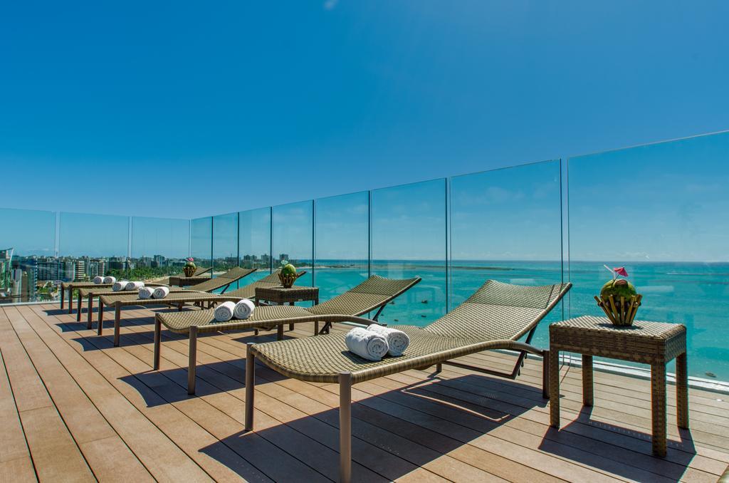 Meridiano Hotel Maceió Zewnętrze zdjęcie Rooftop pool at the Hilton San Diego Bayfront