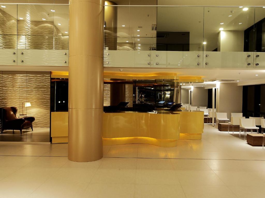 Meridiano Hotel Maceió Zewnętrze zdjęcie The lobby of the hotel